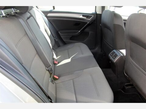 Volkswagen Golf SE TDI BLUEMOTION TECHNOLOGY 7