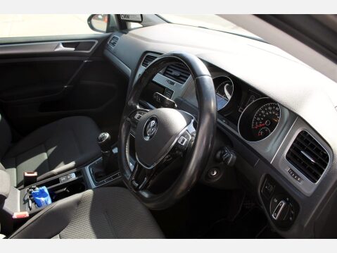 Volkswagen Golf SE TDI BLUEMOTION TECHNOLOGY 9