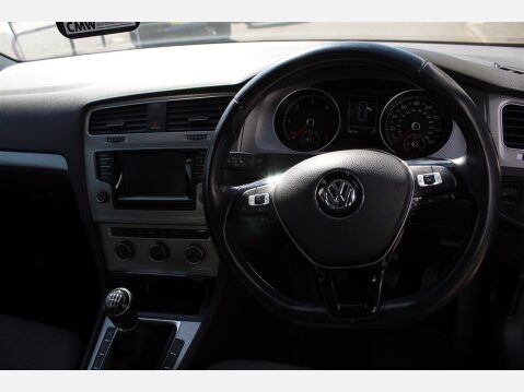 Volkswagen Golf SE TDI BLUEMOTION TECHNOLOGY 10