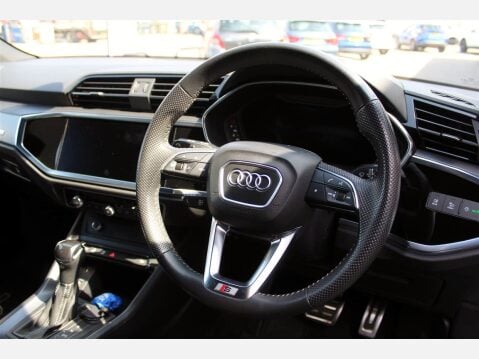 Audi Q3 SPORTBACK TDI S LINE 12