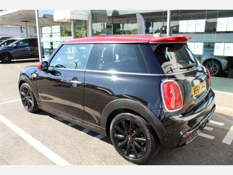 Mini Hatch COOPER S 3