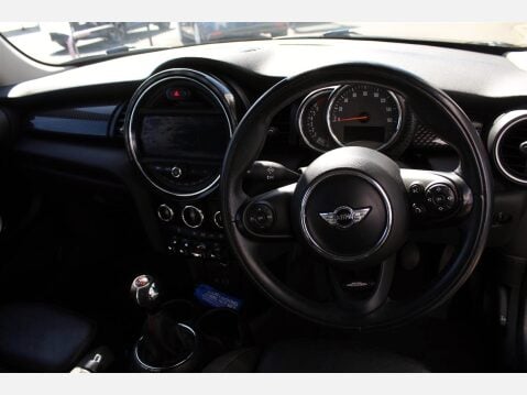 Mini Hatch COOPER S 11