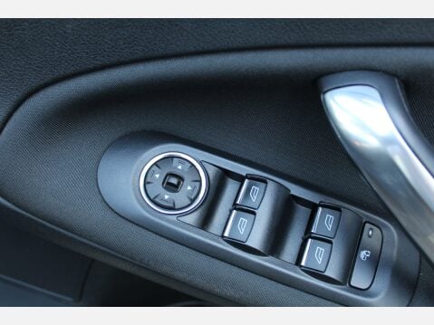 Ford Mondeo GRAPHITE START/STOP 10