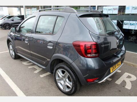 Dacia Sandero Stepway LAUREATE TCE 3