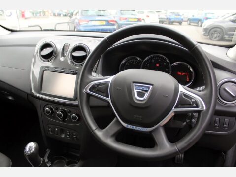 Dacia Sandero Stepway LAUREATE TCE 12