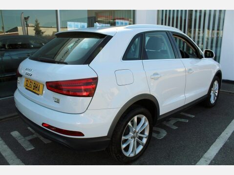 Audi Q3 TFSI QUATTRO SE 4