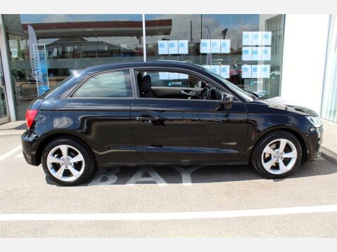 Audi A1 TFSI SPORT 5