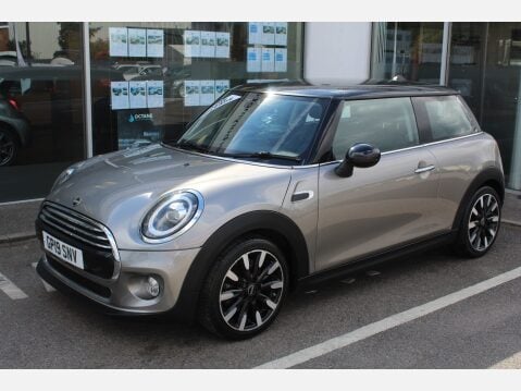 Mini Hatch COOPER EXCLUSIVE 1