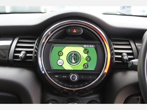 Mini Hatch COOPER EXCLUSIVE 10