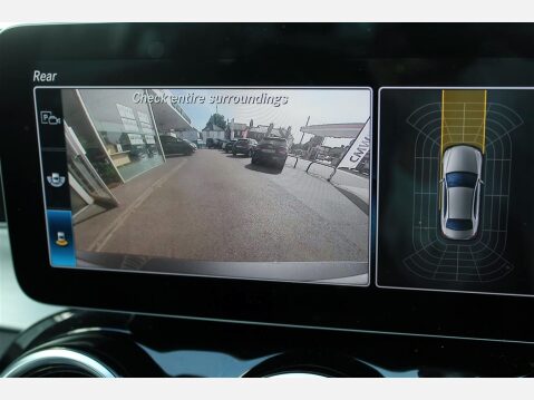 Mercedes-Benz C Class C 220 D AMG LINE PREMIUM 12