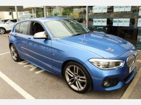 BMW 1 Series 118D M SPORT 4