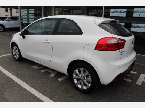 Kia Rio VR7 3