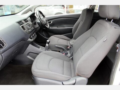 Kia Rio VR7 8