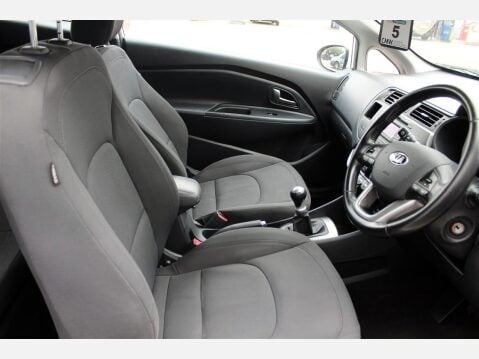 Kia Rio VR7 9
