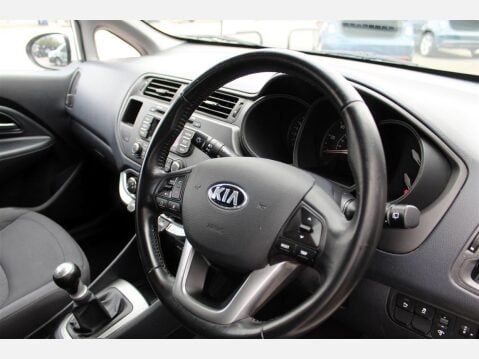 Kia Rio VR7 10