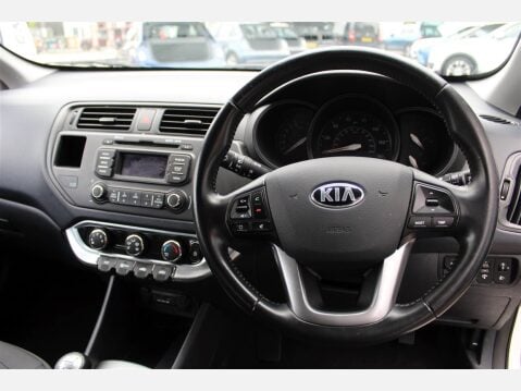 Kia Rio VR7 11