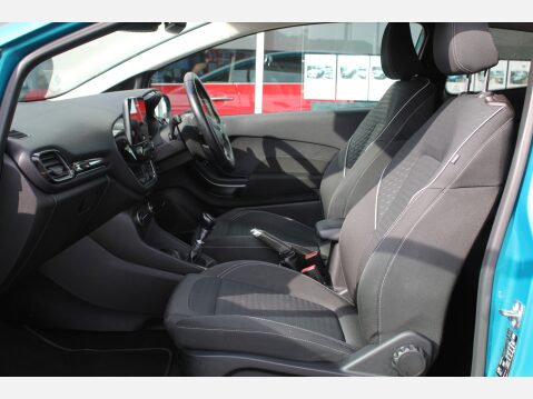 Ford Fiesta TITANIUM 20