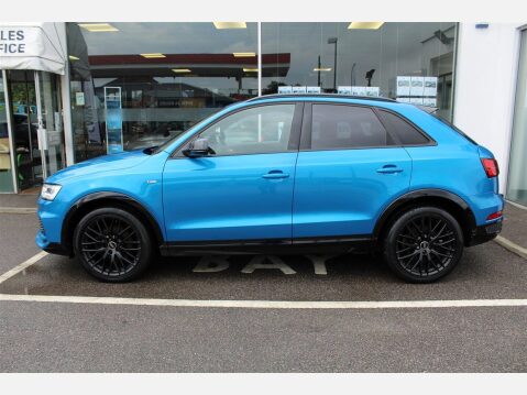 Audi Q3 TFSI BLACK EDITION 2