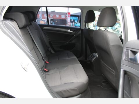 Volkswagen Golf SE NAVIGATION TSI EVO DSG 14