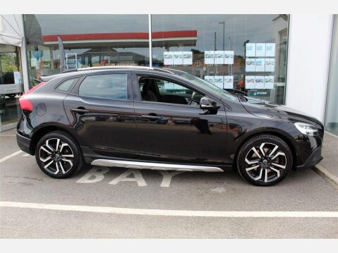 Volvo V40 T3 CROSS COUNTRY PRO 5