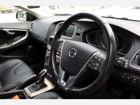 Volvo V40 T3 CROSS COUNTRY PRO 11
