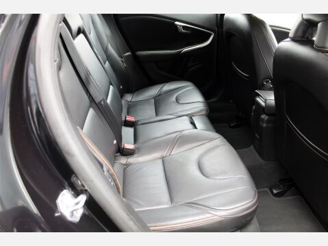 Volvo V40 T3 CROSS COUNTRY PRO 9