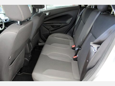 Ford Fiesta TITANIUM 8