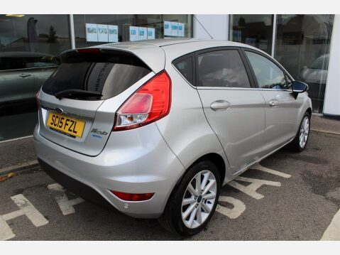 Ford Fiesta TITANIUM 6