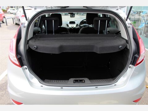 Ford Fiesta TITANIUM 9