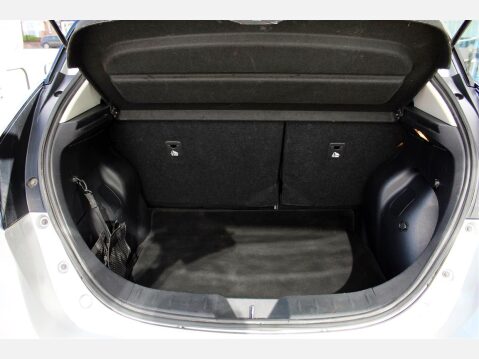 Nissan LEAF N-CONNECTA 11