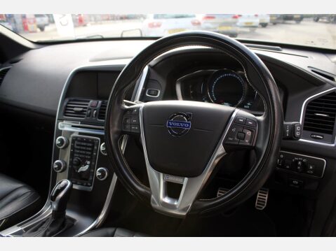 Volvo XC60 D5 R-DESIGN LUX NAV AWD 13