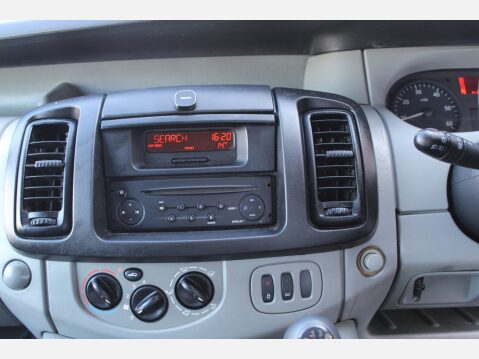 Nissan Primastar SE 2900 LWB DCI SHR 12