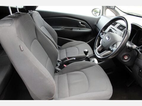 Kia Rio VR7 8