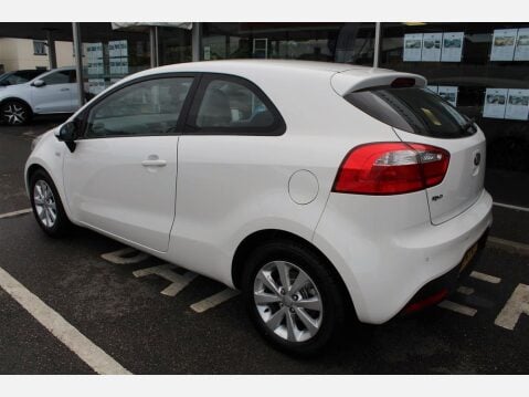 Kia Rio VR7 3