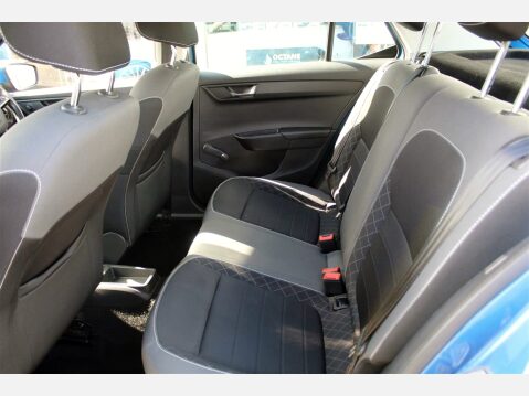 Skoda Fabia SE TSI 8