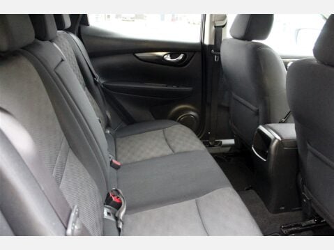 Nissan Qashqai N-TEC PLUS DIG-T 9
