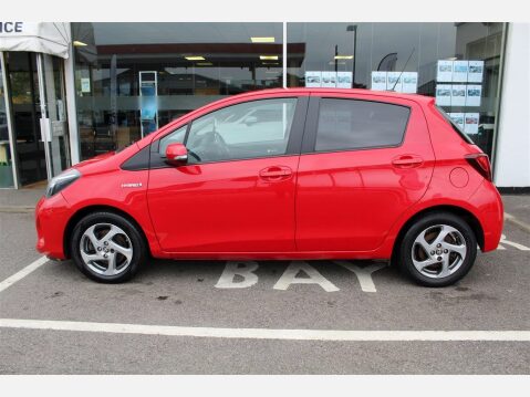 Toyota Yaris VVT-I ICON M-DRIVE S 2