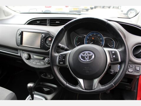 Toyota Yaris VVT-I ICON M-DRIVE S 13