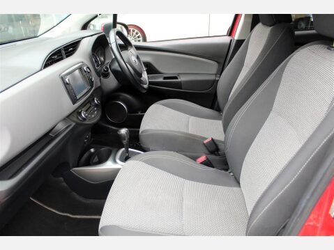 Toyota Yaris VVT-I ICON M-DRIVE S 7