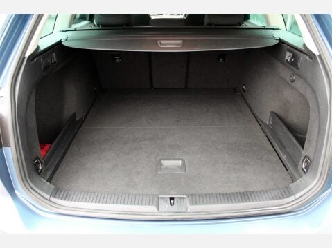 Volkswagen Passat SE BUSINESS TDI BLUEMOTION TECHNOLOGY DSG 9