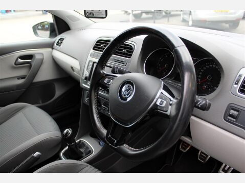 Volkswagen Polo SE DESIGN 12