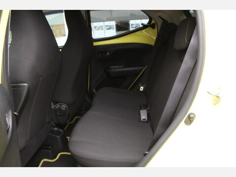 Toyota Aygo VVT-I X-CITE 3 8