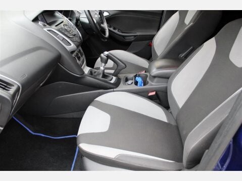 Ford Focus ZETEC S TDCI 8