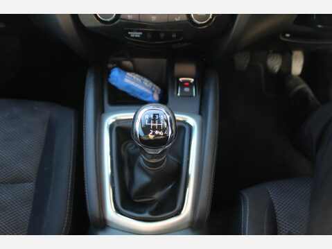 Nissan Qashqai N-TEC DIG-T 17