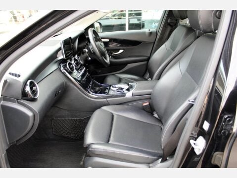Mercedes-Benz C Class C220 D SE EXECUTIVE 7