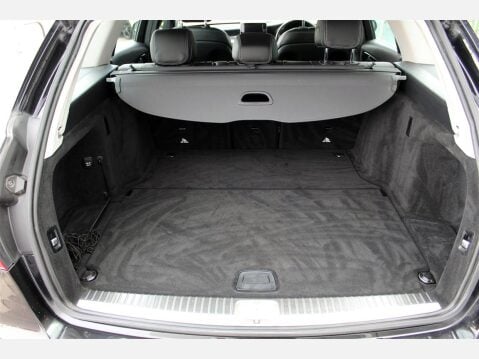 Mercedes-Benz C Class C220 D SE EXECUTIVE 9