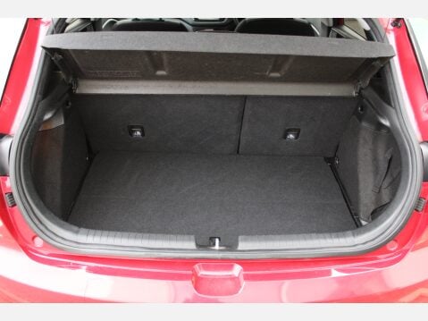 Hyundai i20 MPI PREMIUM SE NAV 33