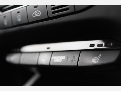 Hyundai i20 MPI PREMIUM SE NAV 21