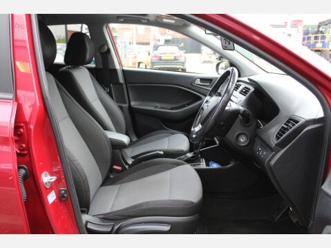 Hyundai i20 MPI PREMIUM SE NAV 24