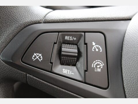 Vauxhall Zafira DESIGN 12